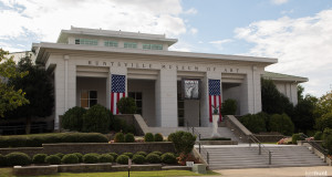 Main entrance to the Huntsville Museum of Art.